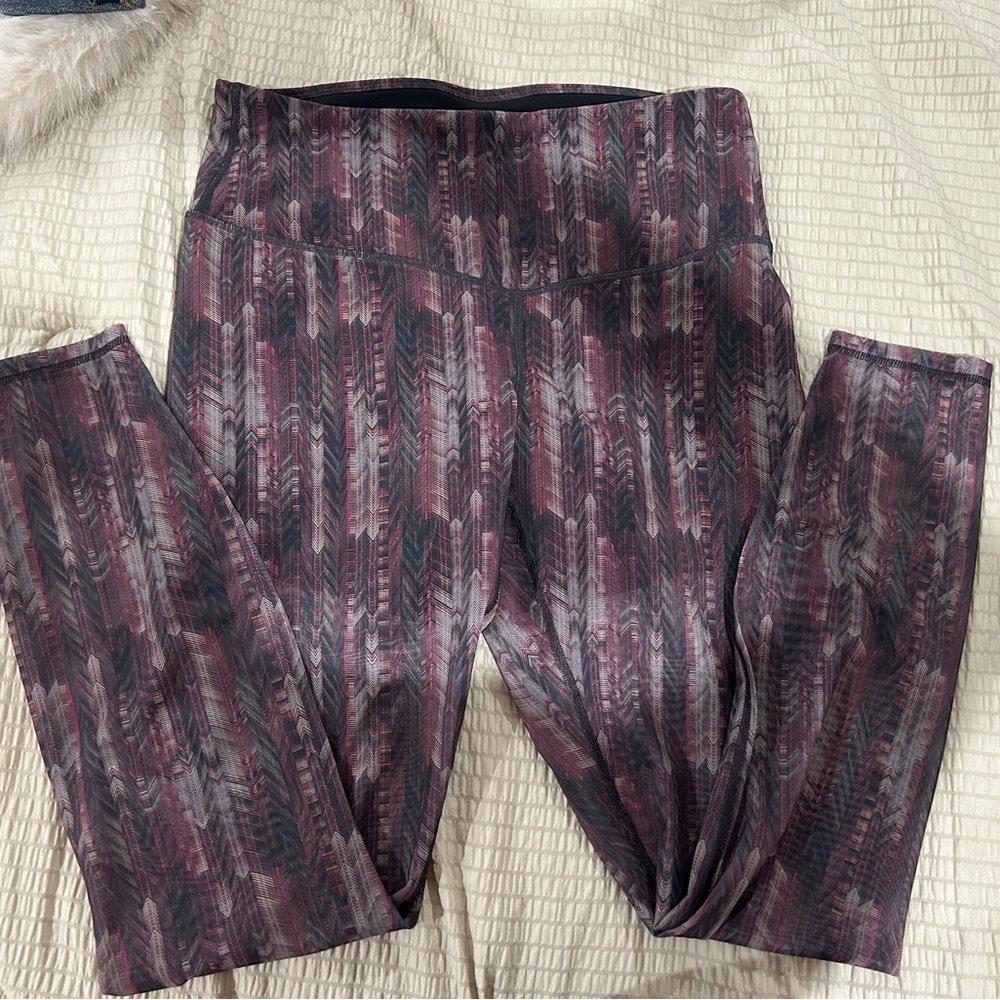 Fabletics Chevron Pattern Leggings in Pink and Gray